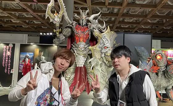 ユニバカサミフェス2024を堪能するシノ/ミアの二人