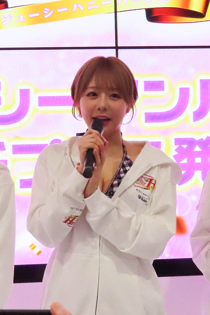 私たちがお世話しますッ!!“ジューシーアンバサダー”就任プレス発表会(12)