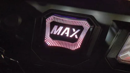 MAXBETボタン（暖色）